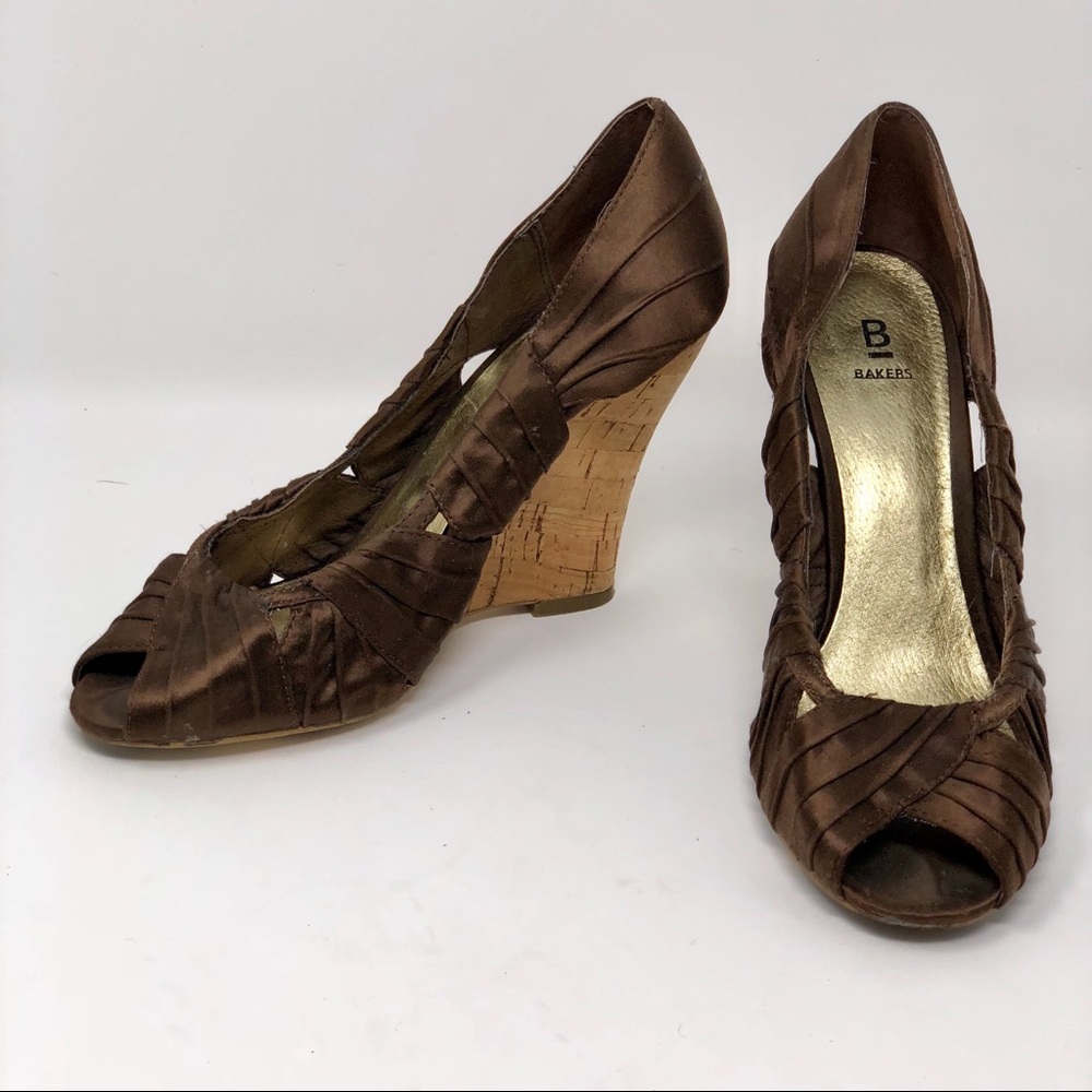 Bakers Brown Satin Wedge Heels SZ 6